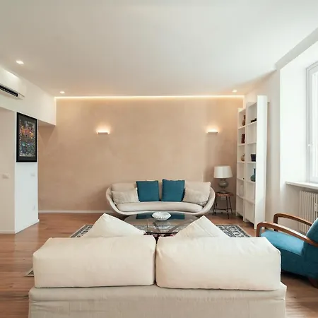 On The Tiber- Luxury House-2